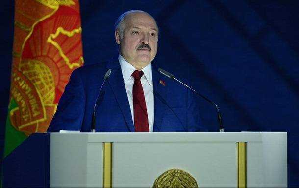 Лукашенко вважає Бога - білорусом