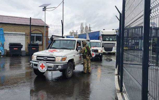 Червоний Хрест почав реєструвати військових, які залишають Азовсталь