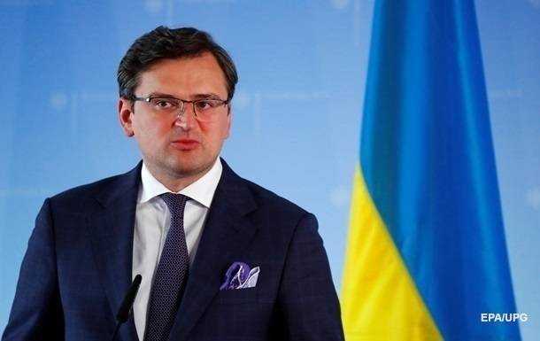 Кулеба заявив, що Україна за два кроки від угоди з РФ щодо експорту зерна