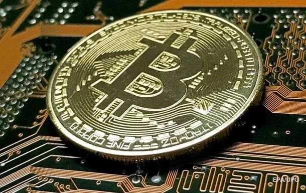 Вартість Bitcoin перевищила 25 тисяч доларів