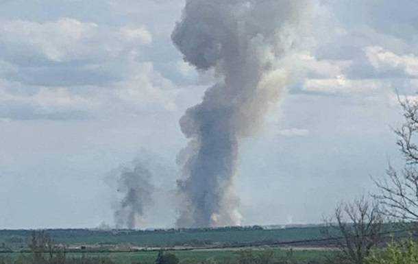 У Бєлгороді після вибухів біля аеропорту почалася пожежа - соцмережі