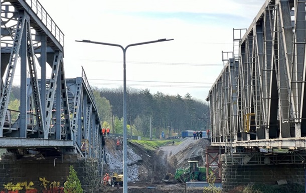 Мост через реку Ирпень полностью восстановлен - УЗ