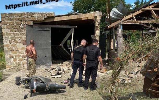 Россияне обстреляли село в Николаевской области, ранены двое подростков