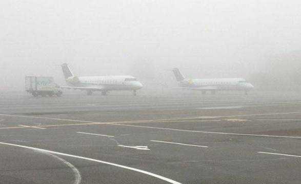 В столичных аэропортах задерживают рейсы из-за тумана