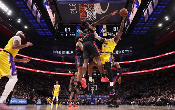 НБА: Лейкерс бьет Детройт, Клипперс - Сакраменто