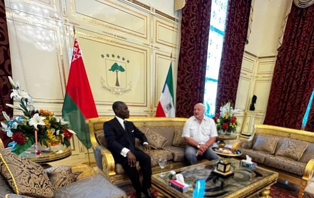 Лукашенко поехал в турне по странам Африки
