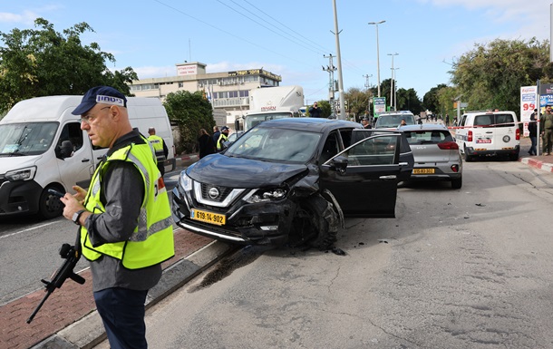 В центре Израиля ХАМАС совершил теракт, есть жертва и много пострадавших