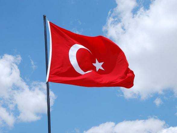 Туреччина завдала авіаударів по курдських територіях