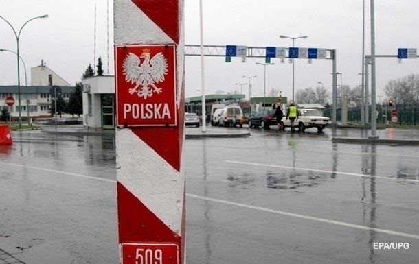 На границе с Польшей оживилось движение грузовиков