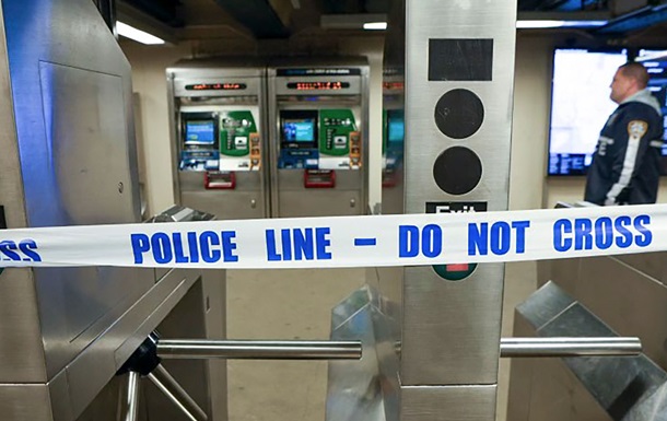 В метро Нью-Йорка произошла стрельба, есть погибший и раненые