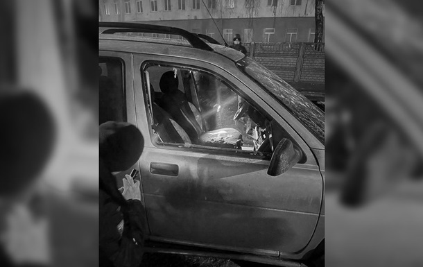 В Чернигове в автомобиле раздался взрыв: погибла пассажирка