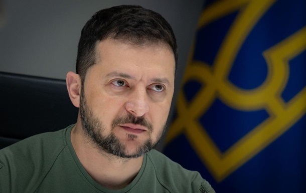 Зеленский отреагировал на идею Макрона о вводе войск в Украину