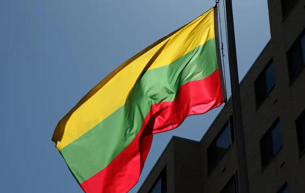 Литва закрыла два пункта пропуска с Беларусью