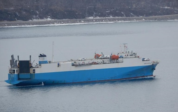 Китай ремонтирует судно России, перевозящее северокорейские боеприпасы