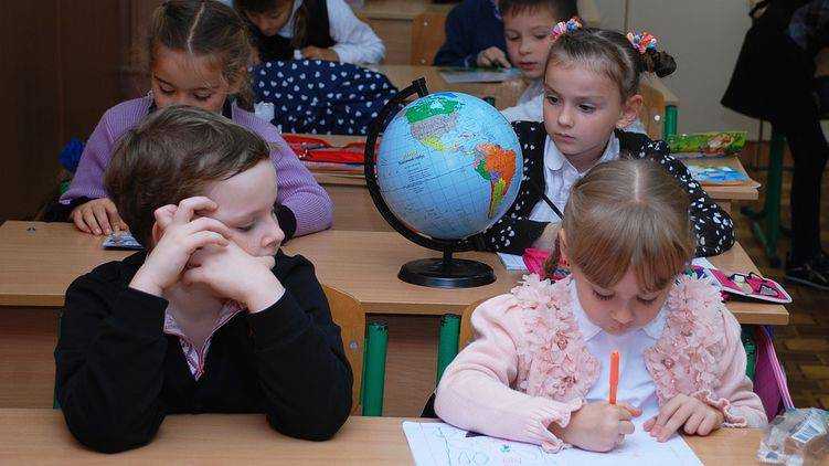 Коронавирус появится в программе украинских школьников