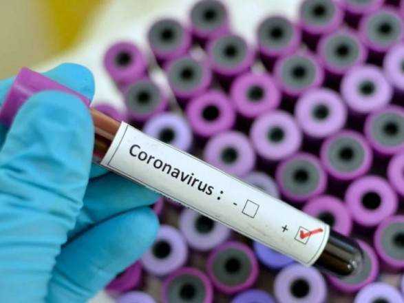 Назван самый вероятный способ заражения коронавирусом