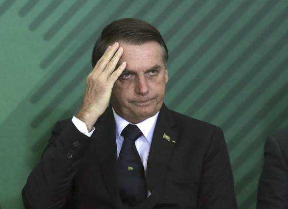 Президент Бразилии заявил, что потерял память после падения в своей резиденции