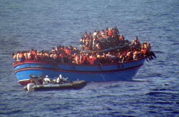 Возле Туниса затонуло судно с мигрантами, почти все пассажиры пропали без вести