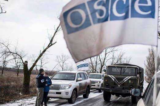 Спостерігачів ОБСЄ бойовики не пропустили через блокпост біля Станиці Луганської