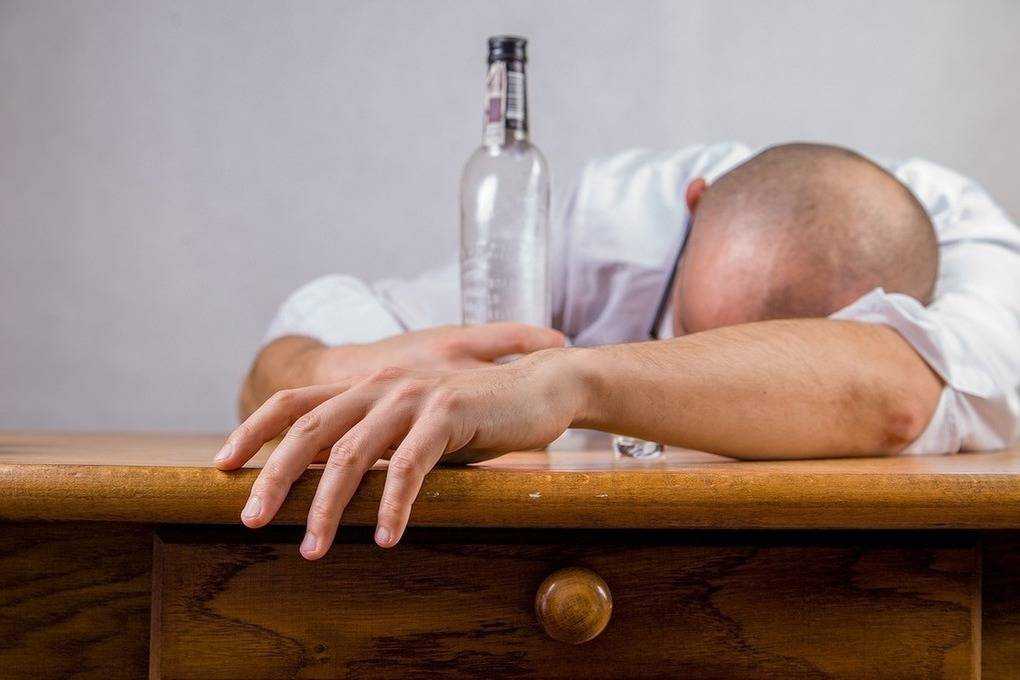 Ученые пришли к новым выводам о влиянии алкоголя на психику