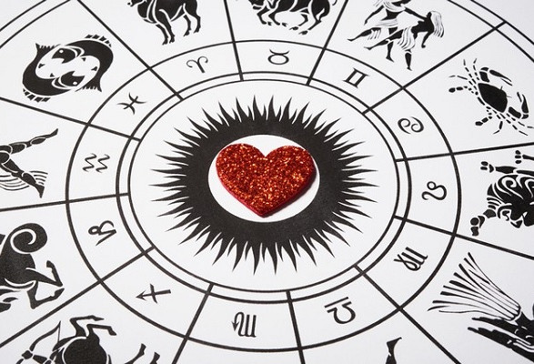 Кто-то может встретить свою любовь, а кого-то ждёт повышение: гороскоп для всех знаков Зодиака на неделю 20 - 26 февраля
