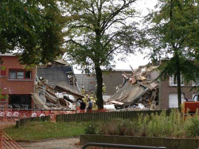 Мощный взрыв уничтожил три дома в бельгийском Антверпене