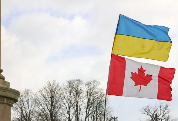 Канада отправит Украине 21 тыс. штурмовых винтовок и более 2,4 млн патронов