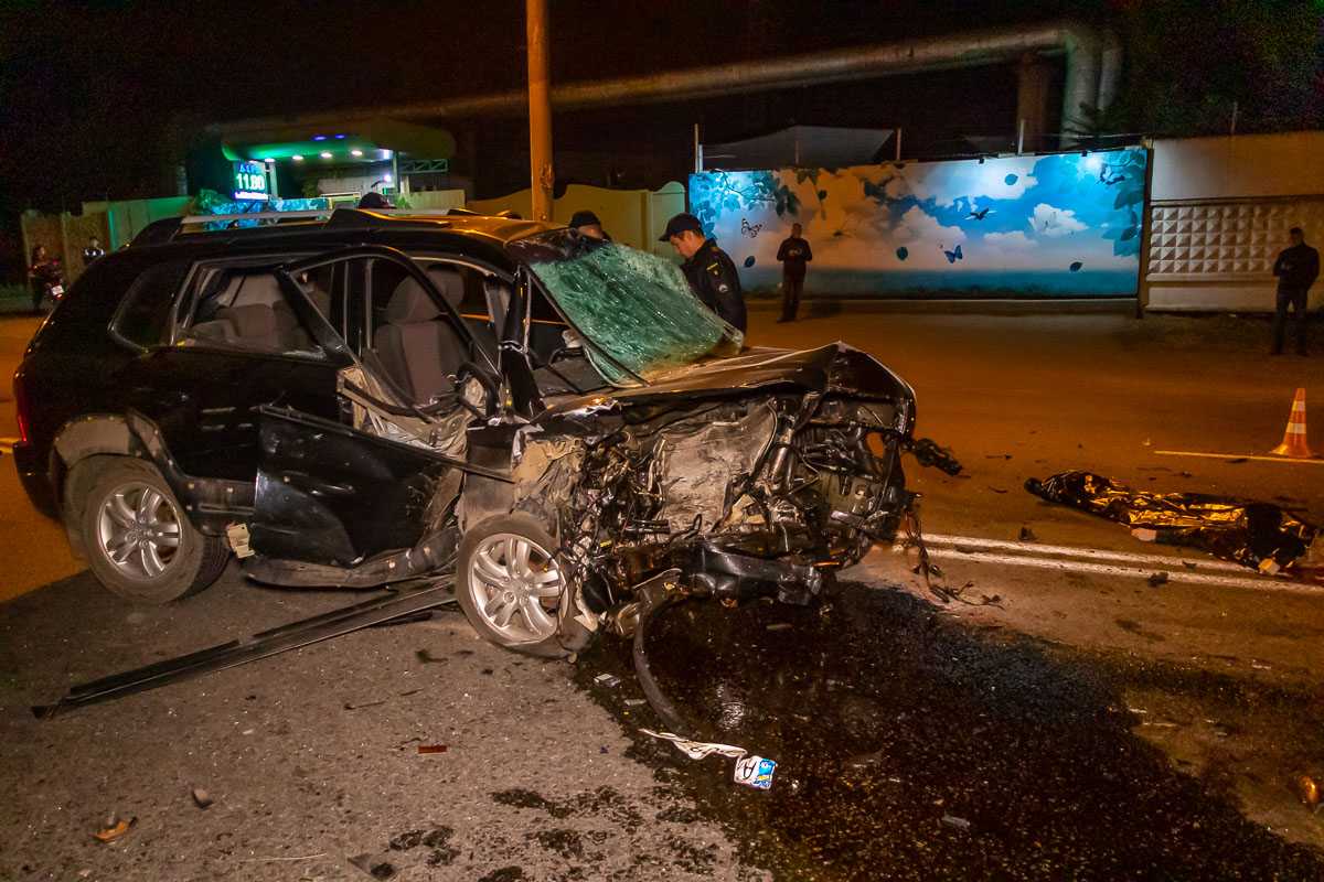 В Днепре ДТП: загорелось авто, погиб человек