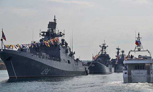 Россия вывела военные корабли в Крыму на фоне учений НАТО в Черном море