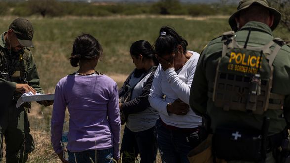 Более 26 000 мигрантов арестованы на границе США и Мексики за последние 3 дня