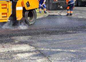 В Украине анонсировали масштабный ремонт дорог