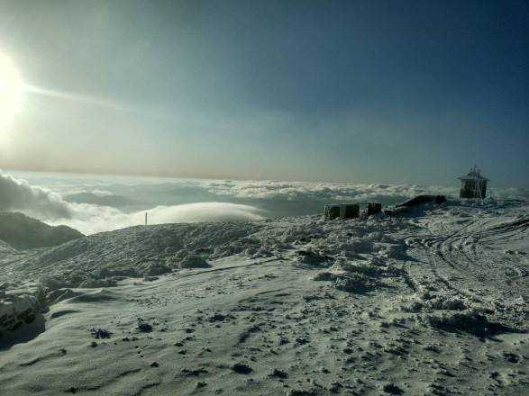 В Карпатах до сих пор лежит снег