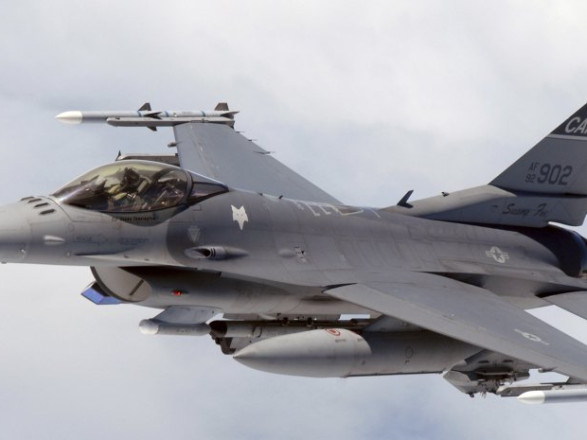 США позволят европейским странам тренировать украинских пилотов на истребителях F-16