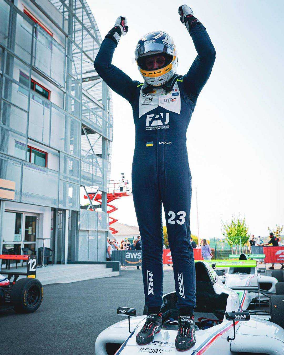 Впервые в истории: юный украинец выиграл Формулу-4