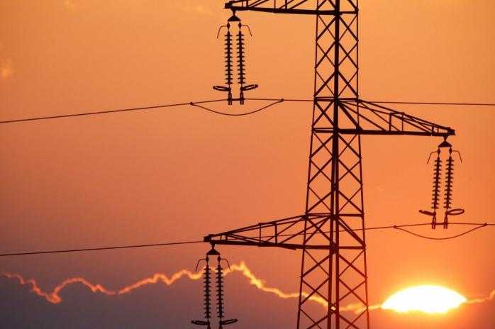 Зеленский предлагает Раде снизить стоимость электроэнергии