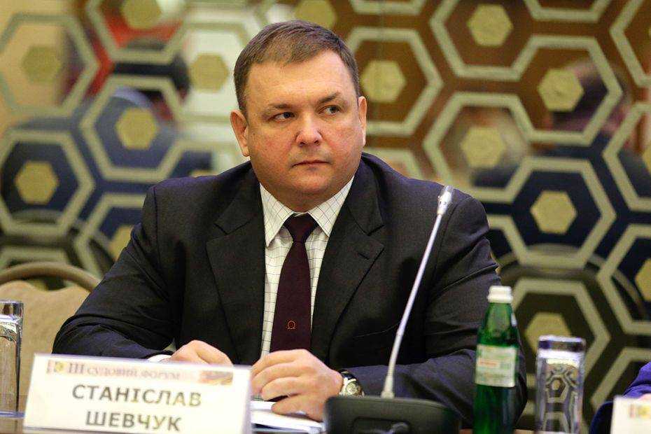 Шевчука с должности главы КС могут уволить 14 мая – СМИ