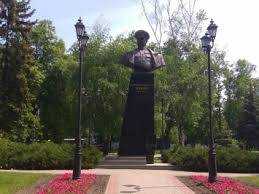 В Харькове восстановили скандальный памятник Жукову