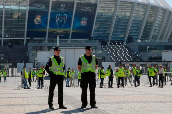Полиция призвала штабы не менять формат дебатов на "Олимпийском"