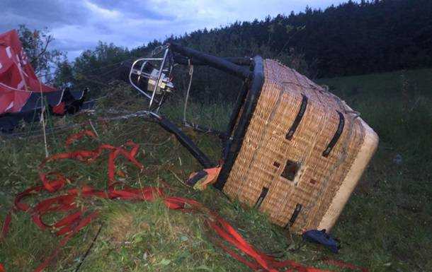 Падіння повітряної кулі на Хмельниччині: в поліції розповіли подробиці