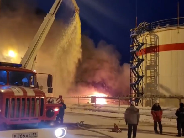 В Российской Республике Коми горели резервуары с нефтью: что известно
