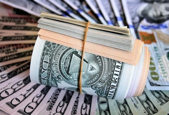 Каким будет курс доллара: эксперт разъяснил прогнозы Минфина