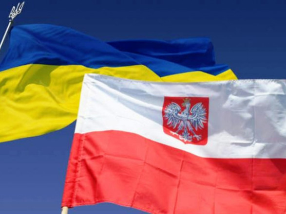 Польша, вероятно, прекратит помощь украинским беженцам в следующем году