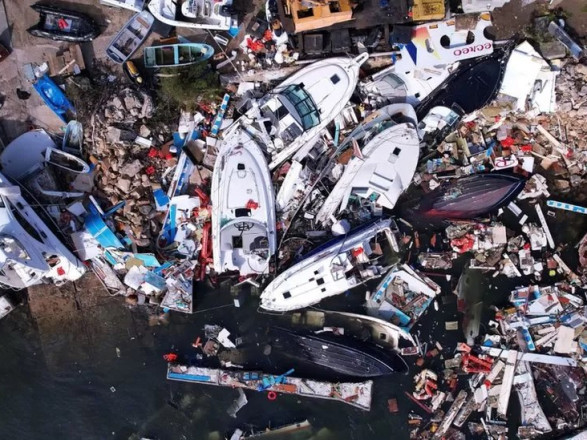 В Мексике сверхмощный ураган Отис унес жизни почти четырёх десятков людей