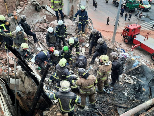 Атака рф на Харьков: предварительно, ударили "Искандерами", спасены два человека