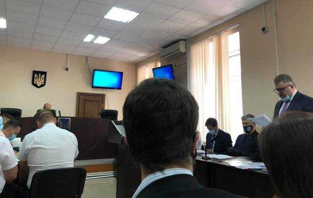 Депутаты и прокуроры поссорились на суде над Порошенко