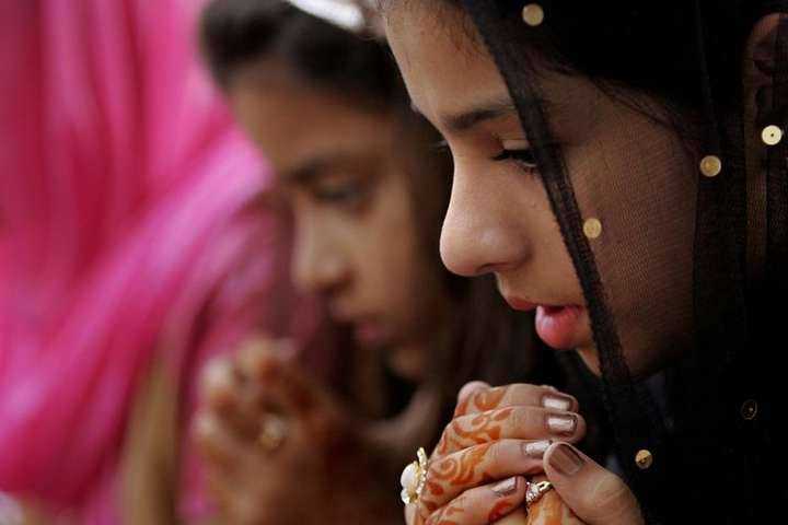 В Індії 33 людини звинуватили в зґвалтуванні 15-річної дівчинки