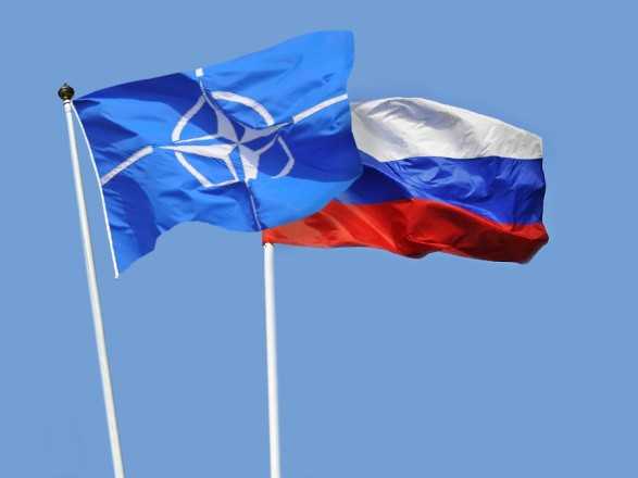 FT: у НАТО хочуть уникнути прямої відмови від “пропозицій” Кремля