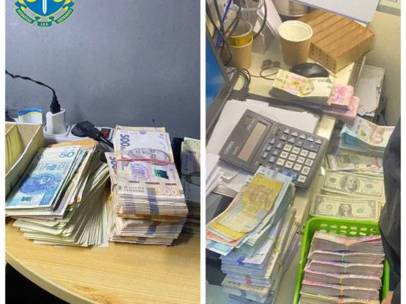 В Киеве прикрыли валютчиков, которые продавали фальшивые доллары