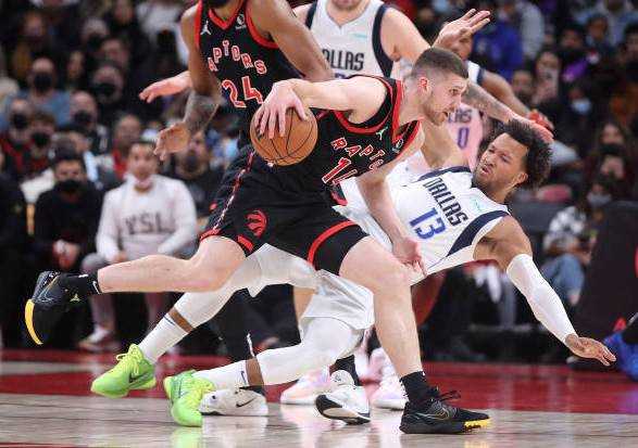 Сім очок Михайлюка не врятували "Торонто" від другої поразки в сезоні НБА