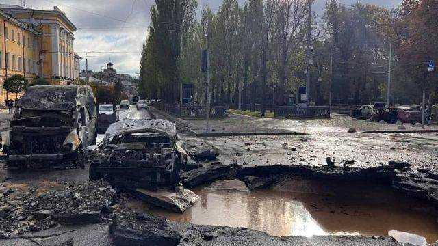 Масована атака рф на Україну: пошкоджено близько 70 об’єктів, є 11 загиблих та 87 постраждалих